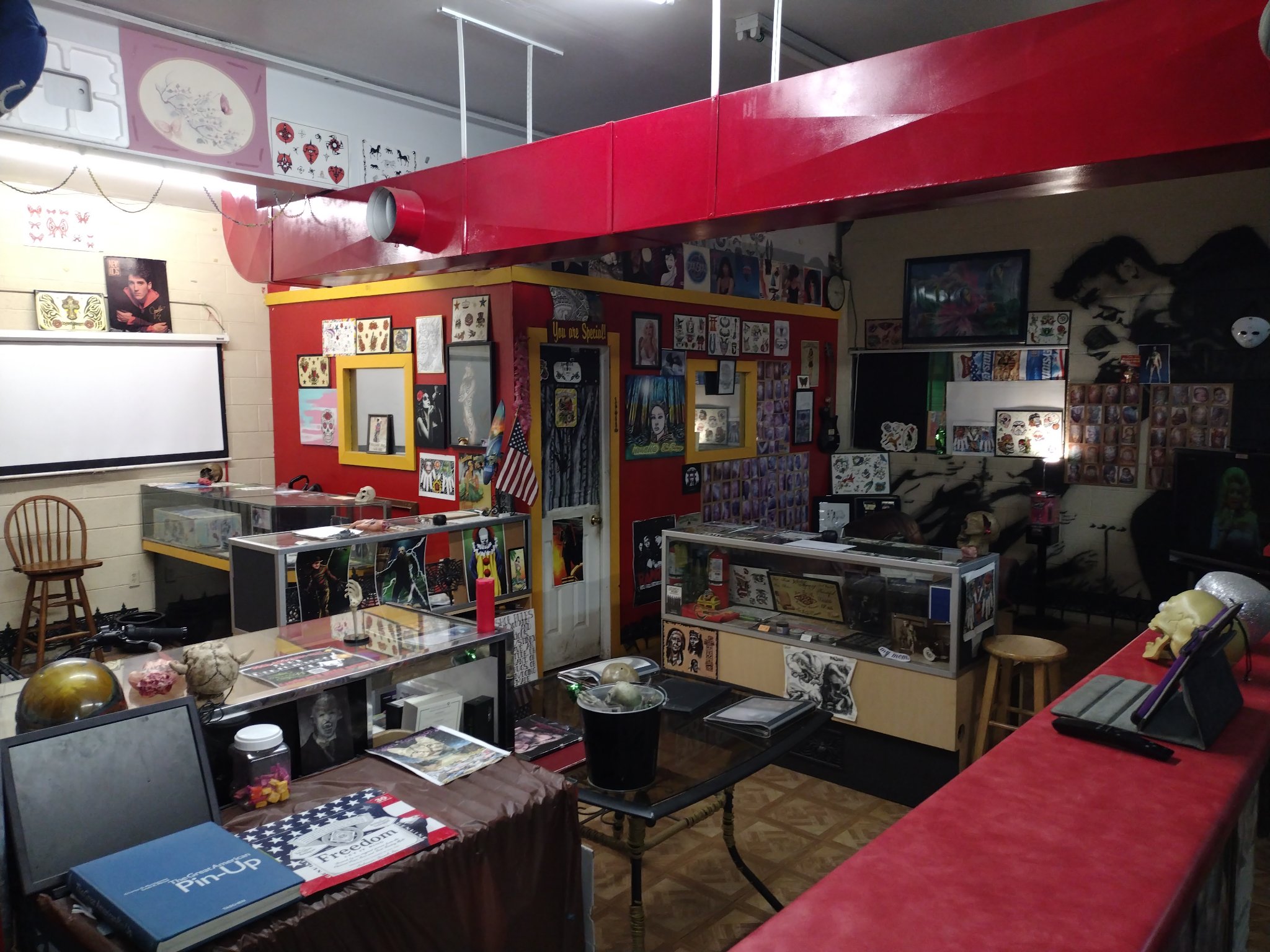 Inside Utah Tattoo Studio and Surf Club 101 - private tattoo studio St. George Utah